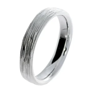 Triangel Ring Crease Silber hell 4 mm