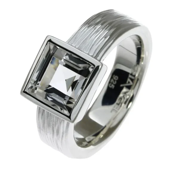 Triangel Ring Crease Silber weißerTopas 8x8 mm square fac