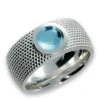 Triangel Ring Dots No1- Silber blauer Topas 7 mm rund cab